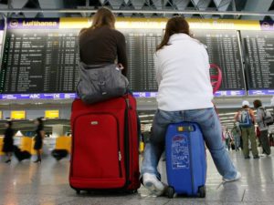 Какие выплаты полагаются россиянам, застрявшим за границей в пандемию?